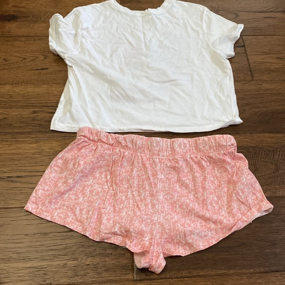 Forever 21 llama pajama set - Picture 3 of 5